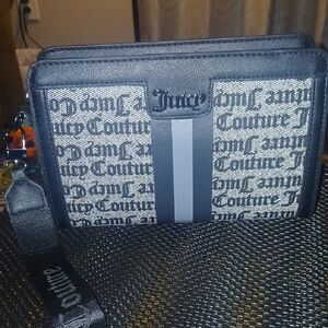 Juicy Couture Large Wristlet/Clutch